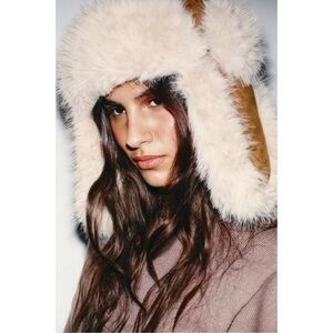 ZARA AVIATOR HAT WITH FAUX SUEDE AND FAUX FUR SIZE M